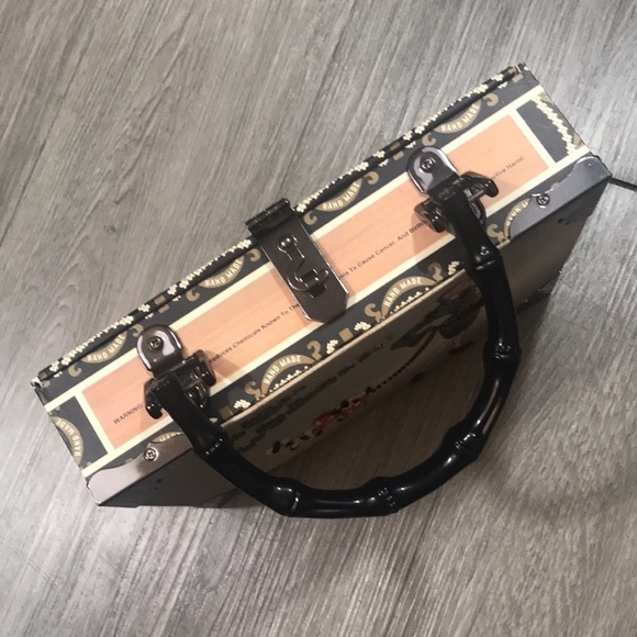 Vintage Cigar Box “So Chic” Embroidered & Beaded Handbag - Picture 5 of 10